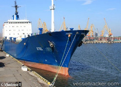 Судно с украинскими моряками захвачено в Ливии