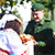 Российских вояк в Беларуси встретили хлебом «Острожским»
