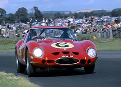 Ferrari полувековой давности стал самым дорогим автомобилем мира