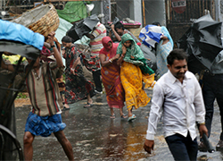 Мільён індыйцаў эвакуіравалі праз шторм