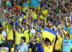 Фанаты на матчы Украіна - Польшча паводзілі сябе спакойна (Відэа)