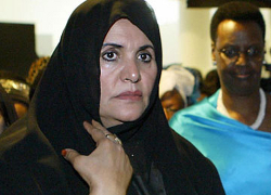 Вдова Каддафи требует выдать тело мужа