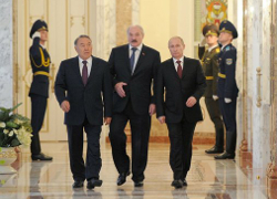 Лукашенко уселся в кресло Путина
