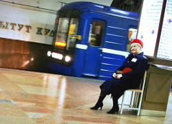 Сотрудникам минского метро разрешили обыскивать пассажиров