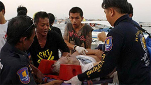 Крушение парома в Таиланде: пассажиры в панике топили друг друга