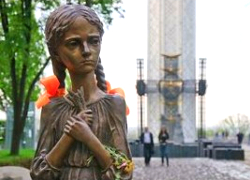 Украина отмечает 80-ую годовщину Голодомора