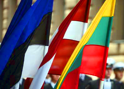 Литва и Эстония объявили траур в связи с трагедией в Риге