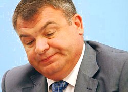 Против экс-министра обороны России Сердюкова возбудили дело