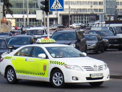 Таксісты вязуць людзей на Майдан бясплатна