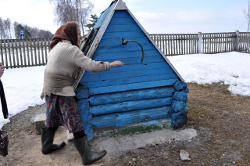 Экологи: Вода из колодцев Минской области опасна