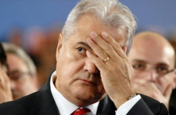 Бывший премьер Румынии получил четыре года за взятку и шантаж
