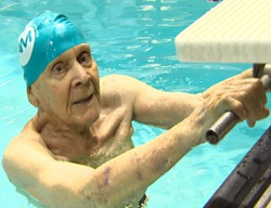 104-гадовы канадзец устанавіў сусветны рэкорд у плаванні