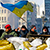 На Майдане разбирают тротуар и возводят новую баррикаду