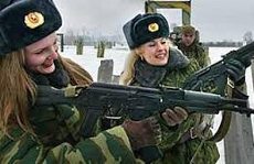 Российскую школьницу хотят призвать в армию