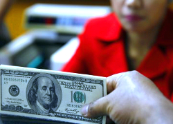 Казахстанские вкладчики потеряли пятую часть сбережений за день