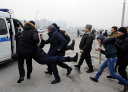 В Казахстане возобновились протесты против девальвации тенге