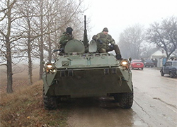 Россия собрала на границе с Украиной 700 танков и БТРов
