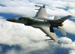НАТА перакідае ў Польшчу знішчальнікі F-16