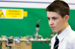 Британский школьник на уроке собрал ядерный реактор