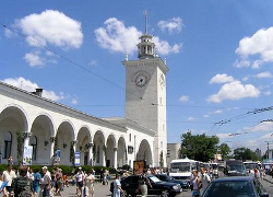 Belarusians undergo search at Simferopol railway station