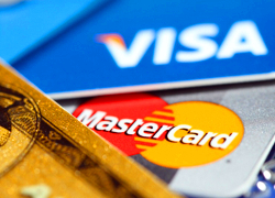 Visa и MasterCard заблокировали карточки пяти российский банков