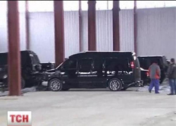 «Правый сектор» передал ГАИ автомобиль из автопарка Януковича