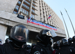 Спецназ освободил здание СБУ в Донецке
