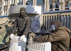 Расейскія баевікі ў Луганску захапілі 22 закладніка
