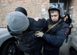 Под Луганском задержали авто с оружием