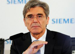 Глава Siemens обещает выполнить все санкции против России