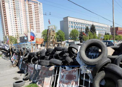 Ключавыя будынкі Луганска захопленыя дыверсантамі і баявікамі