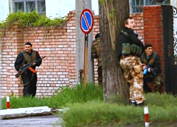 Тэрарысты ў Луганску захапілі ў закладнікі жаўнераў тэрміновай службы