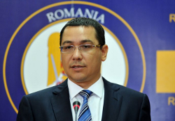 Romanian PM Victor Ponta heads presidential poll
