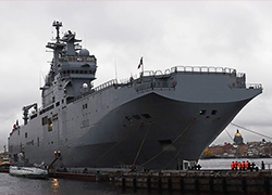 Черноморский флот РФ усилят купленным у Франции «Мистралем»