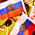 Жителям Барановичей массово раздают флаги России
