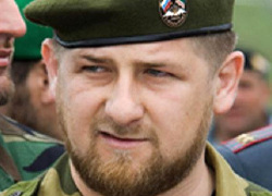 Аксенов вручил Кадырову орден «За защиту Крыма»