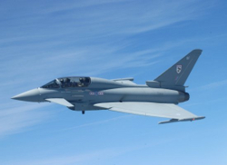 Великобритания подняла истребители Typhoon из-за самолетов ВВС России
