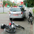 Отлетевшее от Citroen колесо сбило велосипедистов в центре Минска