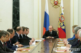 Путин обсудил со своим  Совбезом ситуацию в Украине