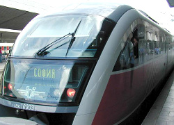 Скоростной поезд сошел с рельсов в Болгарии