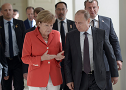 Меркель выступіла за прамыя перамовы Кіева і сепаратыстаў