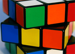 На чемпионате по сборке кубика Рубика в Минске установили 24 рекорда