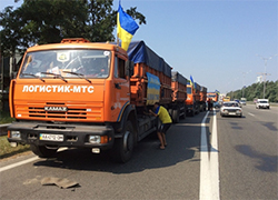 Из Киева в Донбасс выехала колонна с гуманитарной помощью