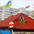 Житель Гомеля поднял над своим домом флаги Беларуси и Украины