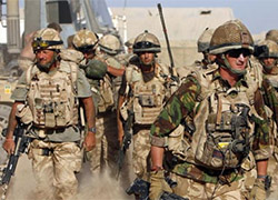 Британия хочет создать три базы в Персидском заливе