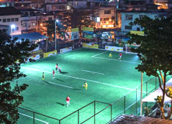 В Бразилии открыли стадион, который освещается энергией самих футболистов