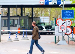 Pedestrian traffic through Belarus’ border with EU countries banned