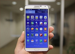 Samsung Galaxy Note Edge появится в продаже в октябре