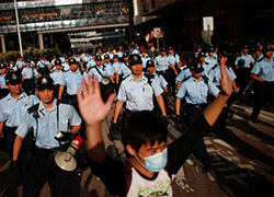 Сутыкненне ў Ганконгу: паліцыя разганяе дэманстрантаў