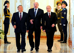Lukashenka to Putin and Nazarbayev: We should stay together